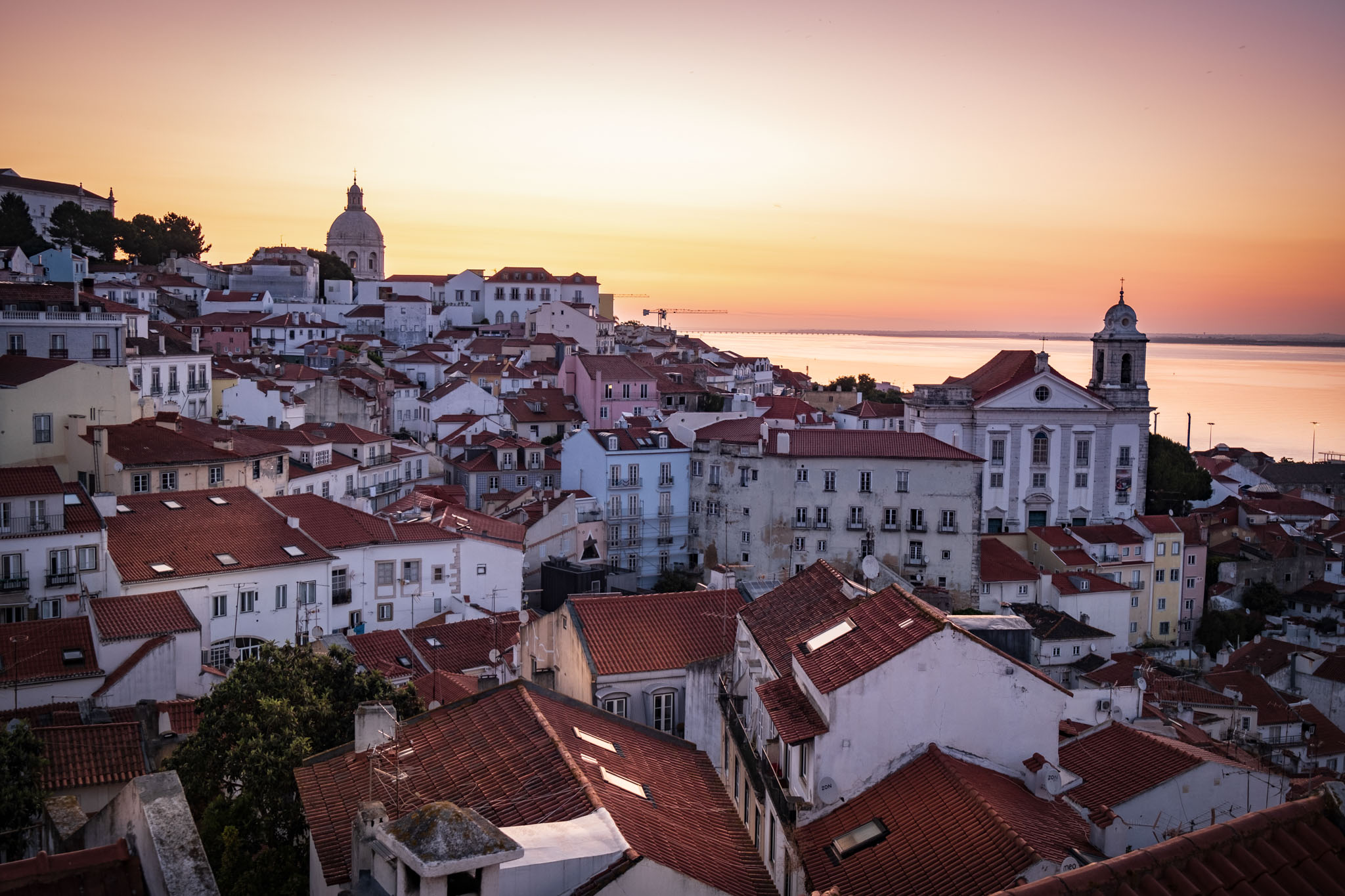 @ lisboa- miradouro das portas do sol</br>f5 &spades; 28mm &diams; 1/18s &clubs; ISO 160  &hearts; &copy; OS.